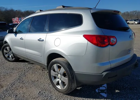 2012 Chevrolet Traverse 1Lt z USA, uszkodzony, nr VIN 1GNKRGED9CJ221511